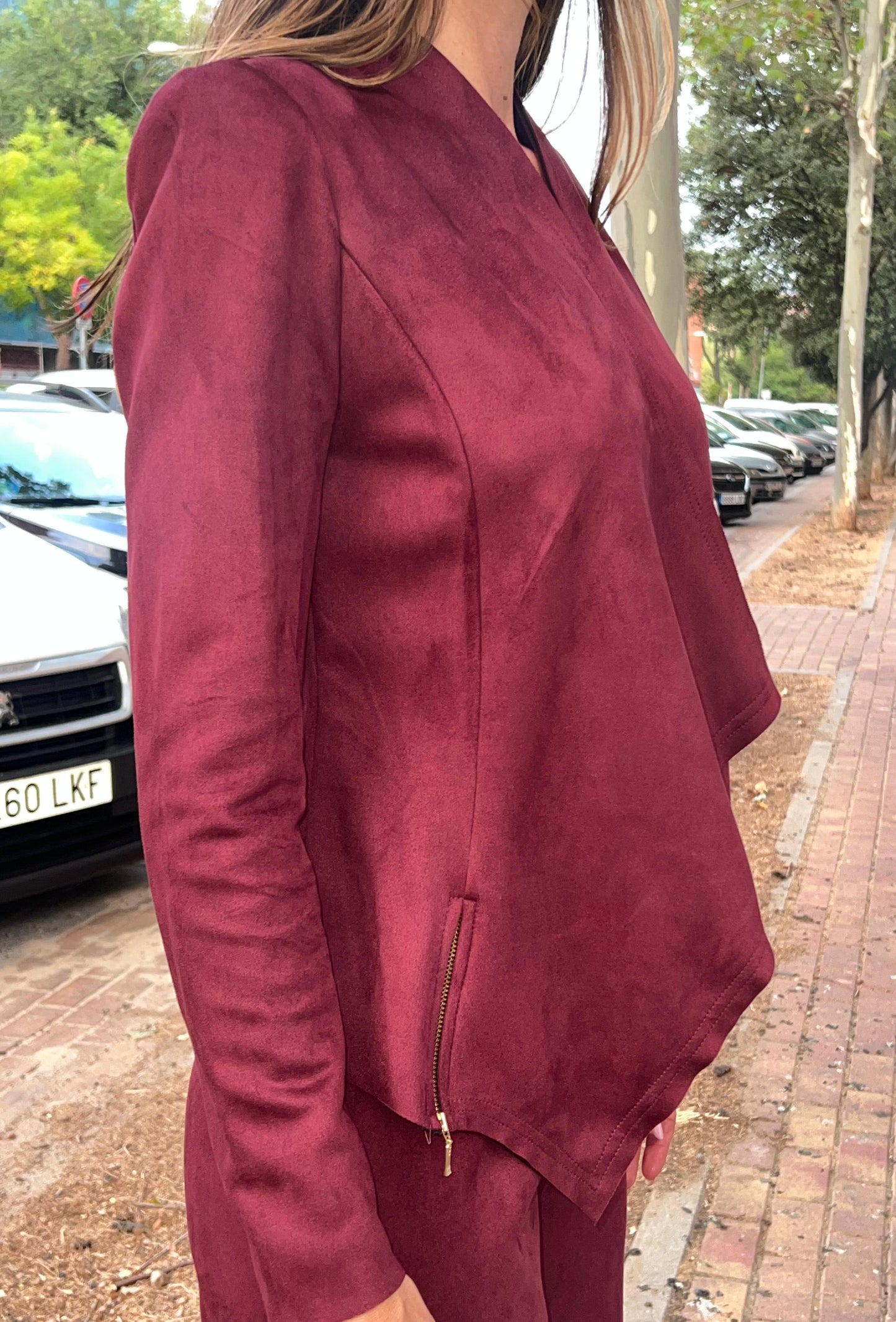 Chaqueta antelina granate