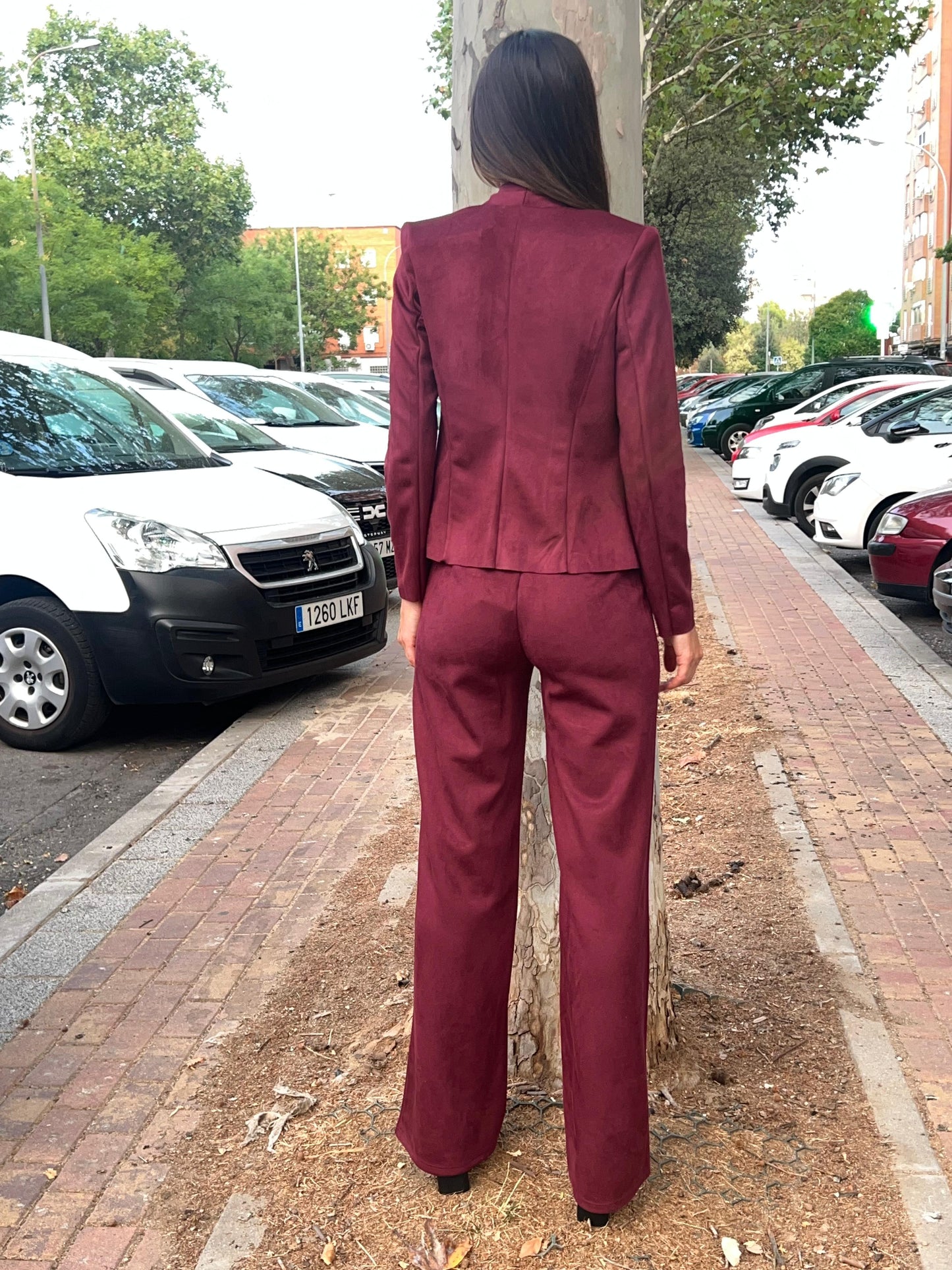 Chaqueta antelina granate