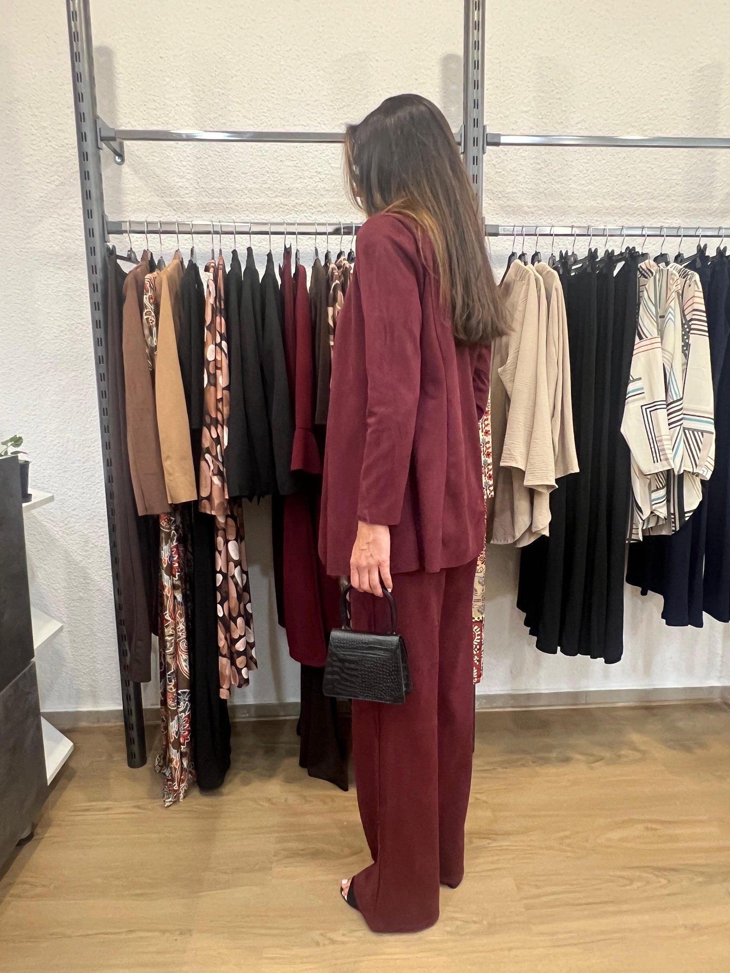 Conjunto antelina Chaqueta larga y pantalón recto