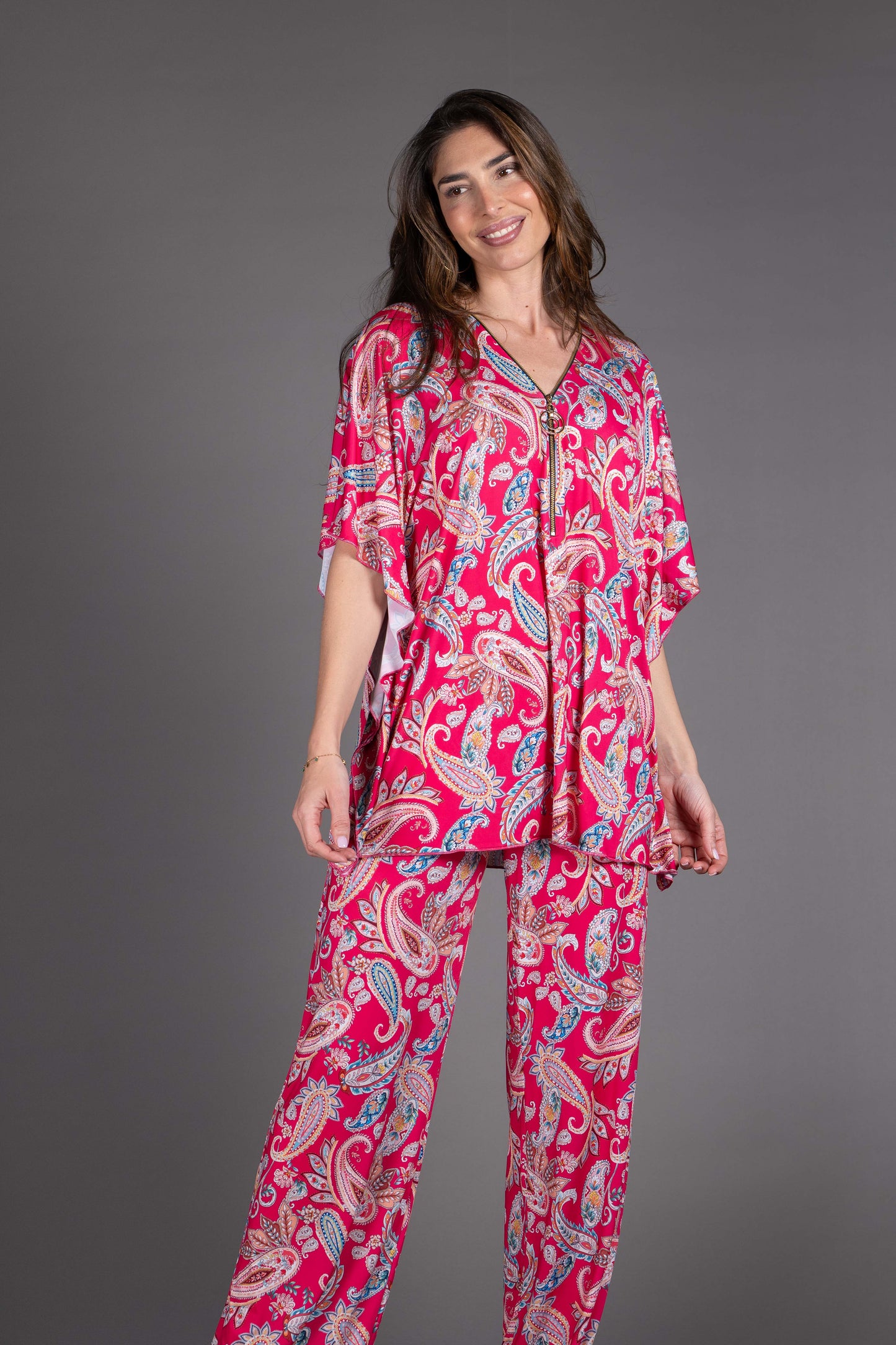 Conjunto cremallera de licra fría estampado en cachemir fuxia