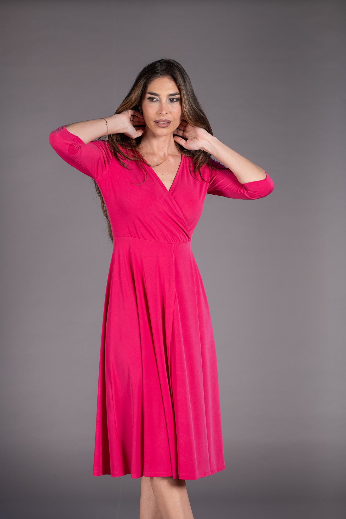 Vestido midi abertura delantera liso fresa