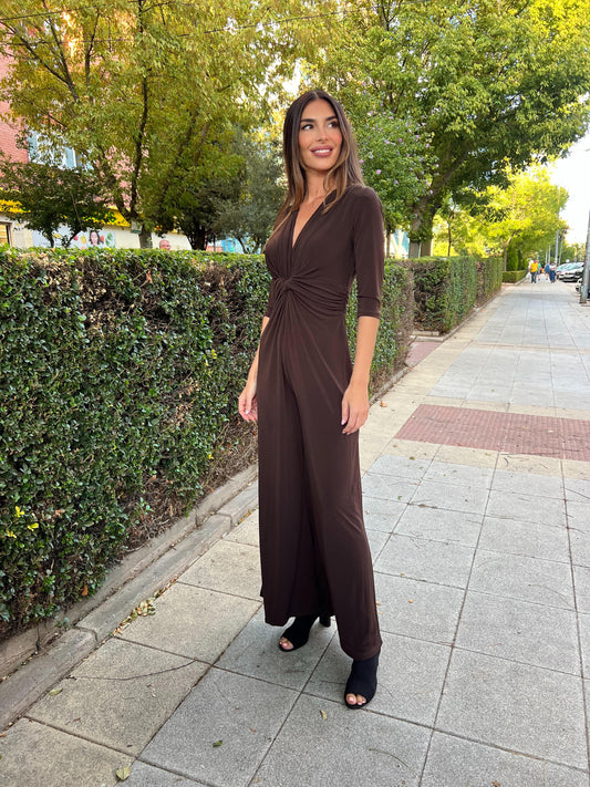 Mono nudo marrón liso