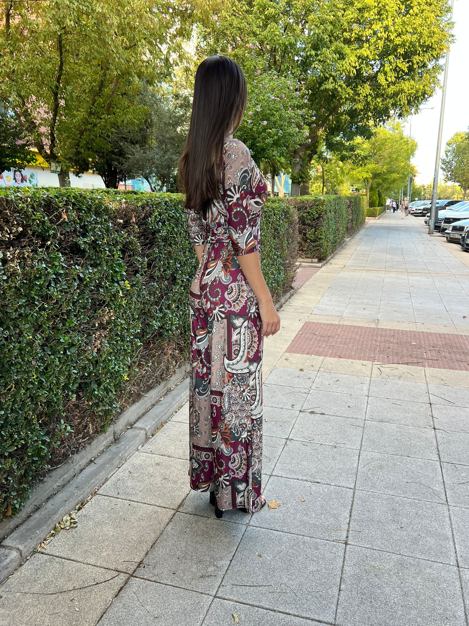 Mono nudo estampado cachemir granate