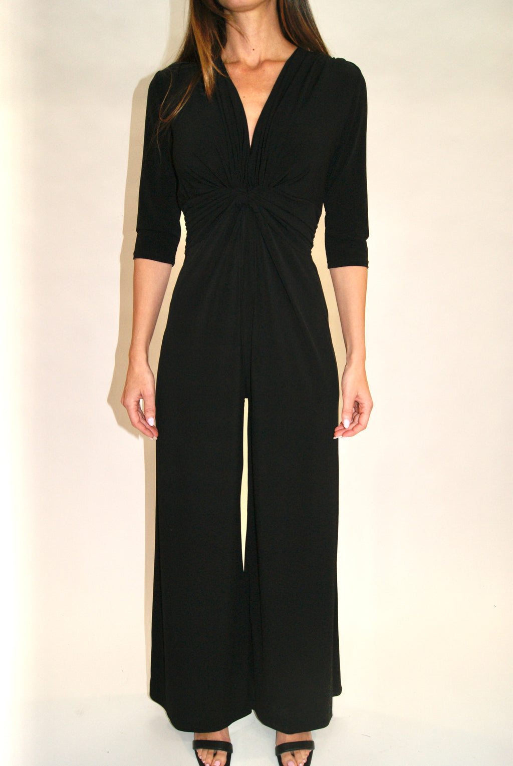 Mono nudo negro liso