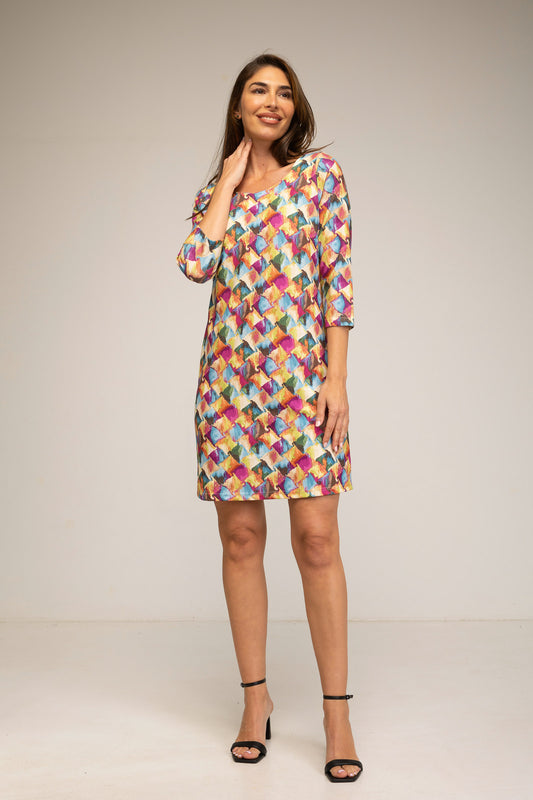 Vestido corto recto manga 3/4 estampado 1