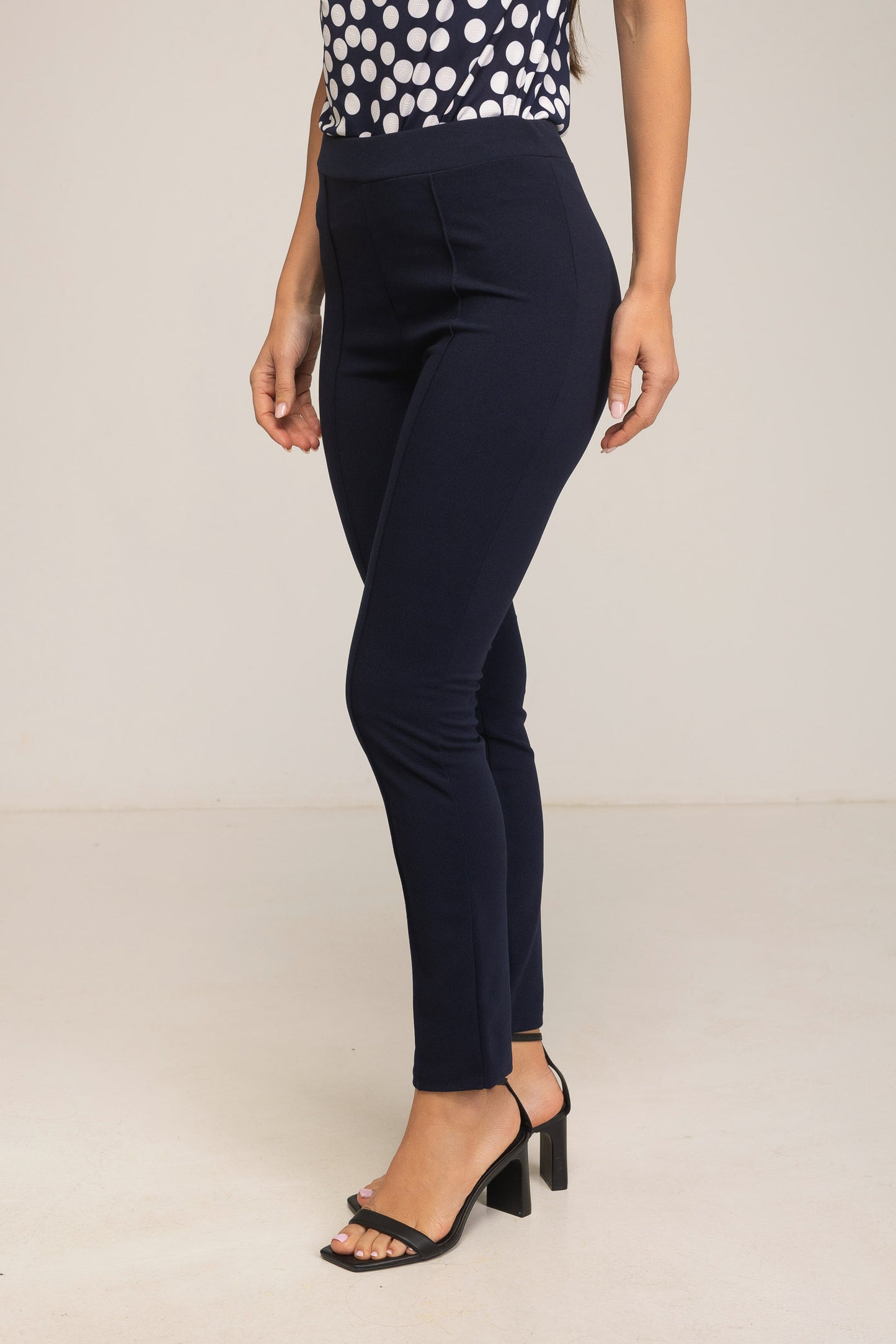Pantalón pitillo de neocrepe azul marino