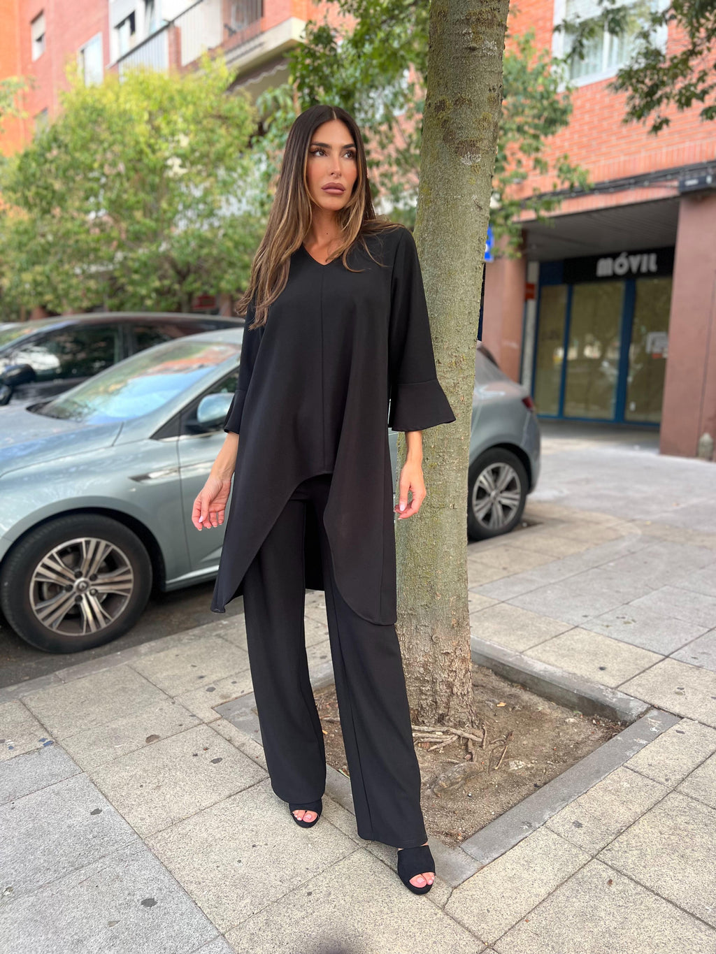Conjunto túnica larga y pantalón en neocrepe negro