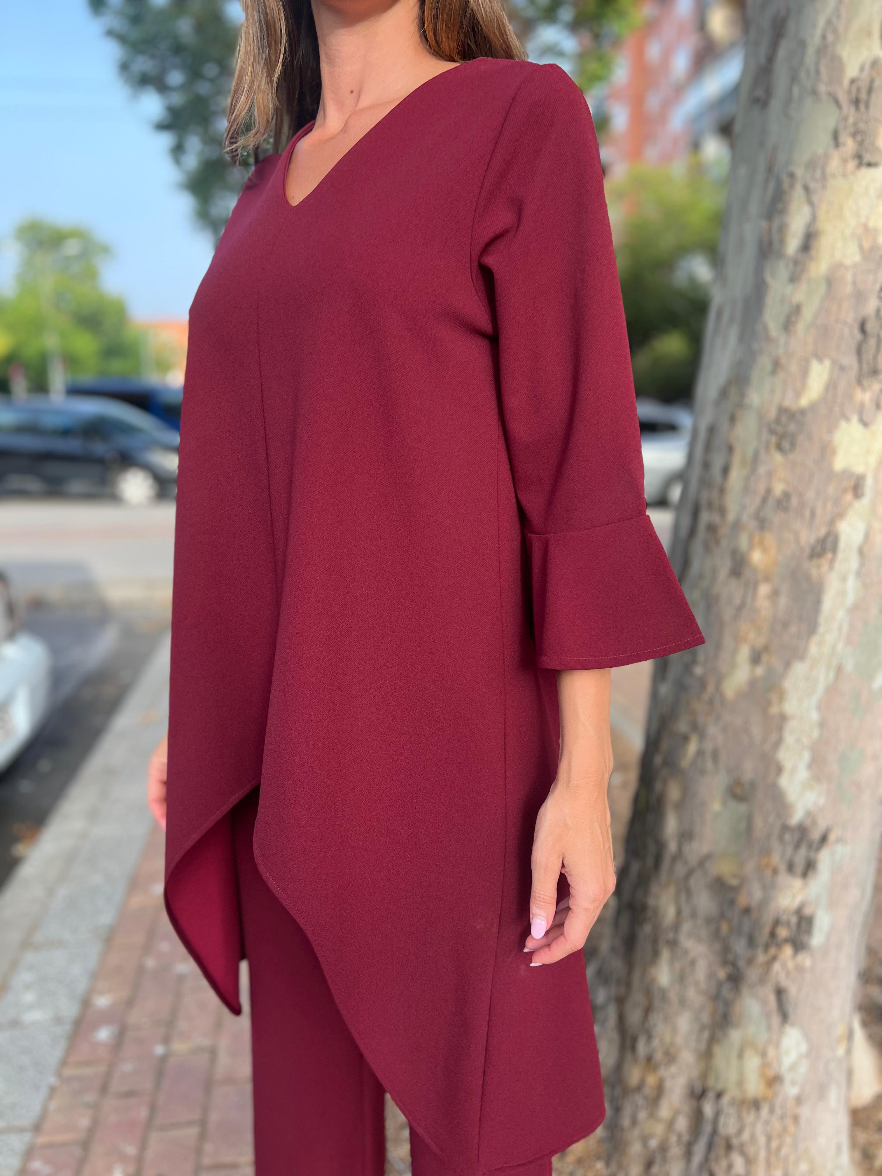 Conjunto túnica larga y pantalón en neocrepe granate