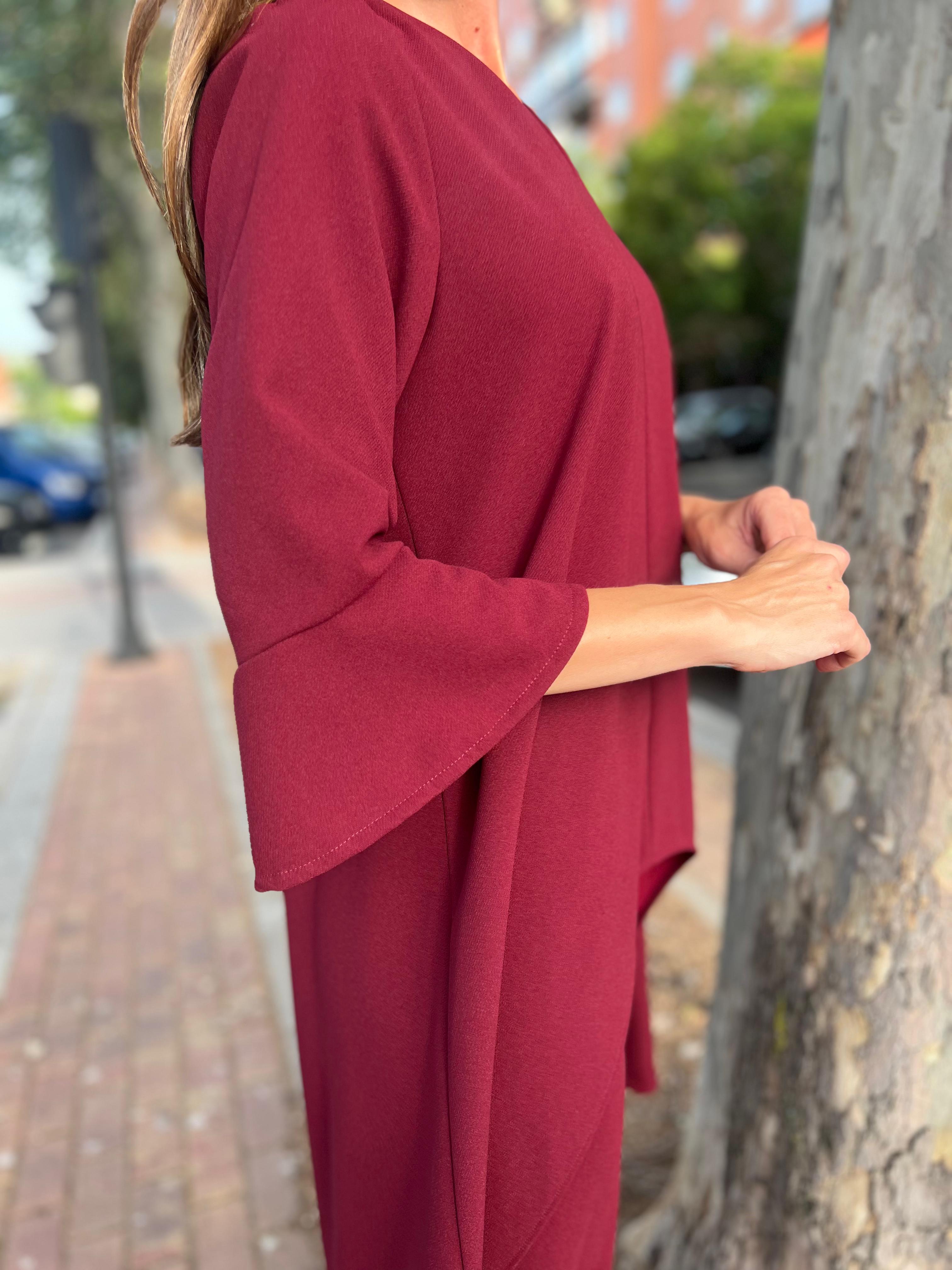 Conjunto túnica larga y pantalón en neocrepe granate