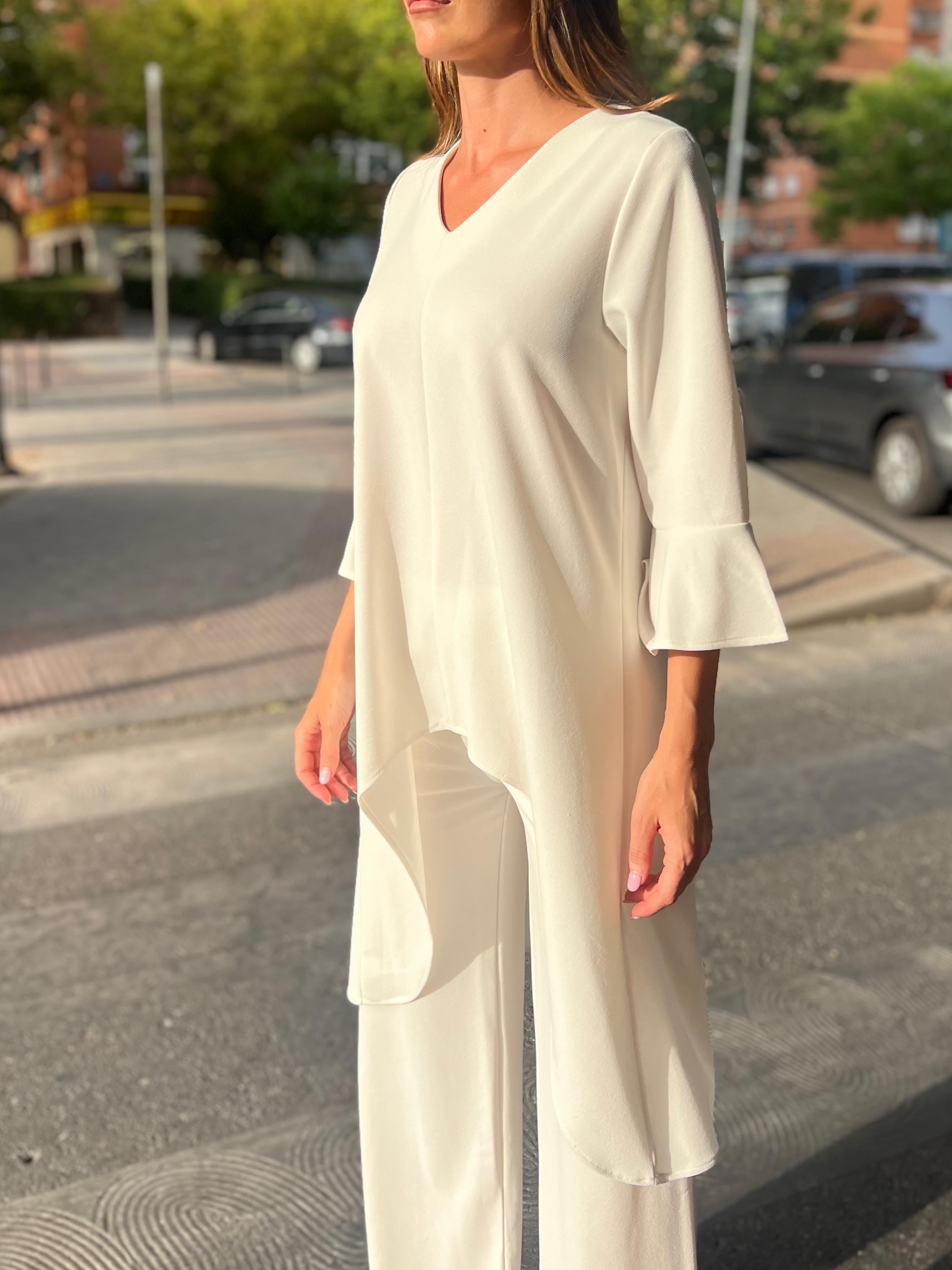 Conjunto túnica larga y pantalón en neocrepe crudo