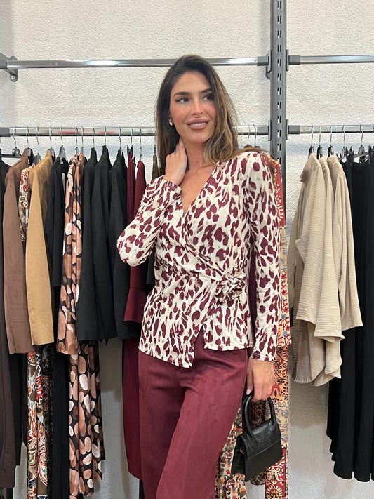 Camiseta flor estampada