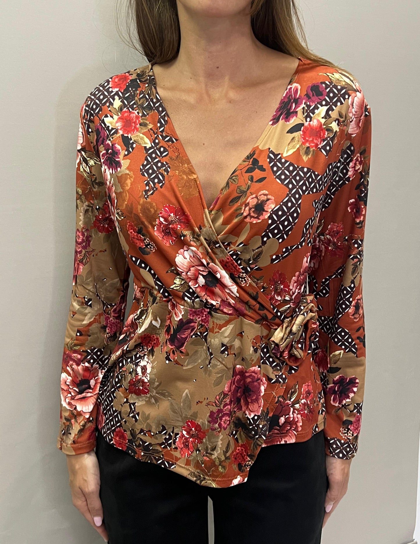 Camiseta flor estampada