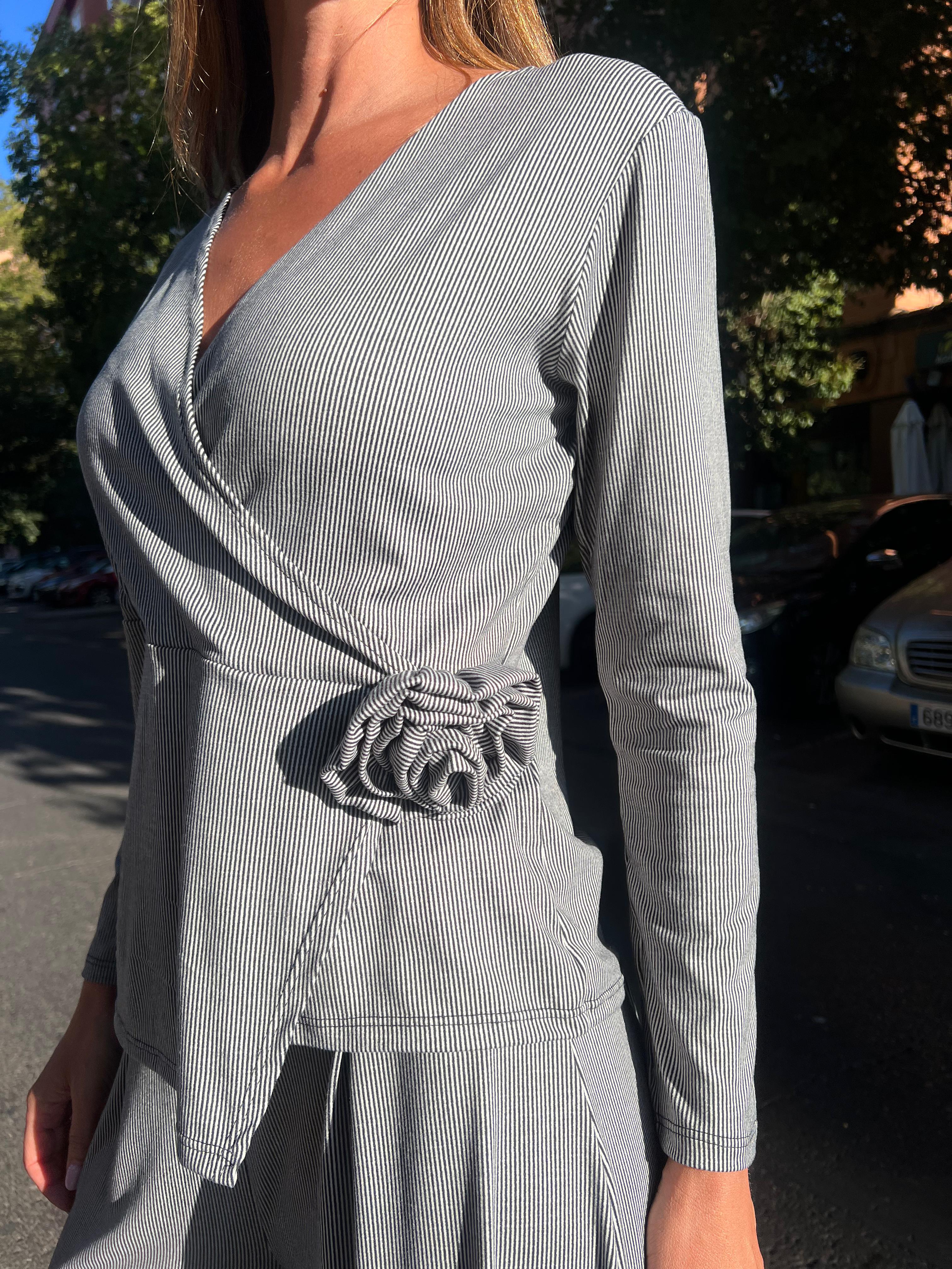 Conjunto pantalón palazzo y camiseta flor