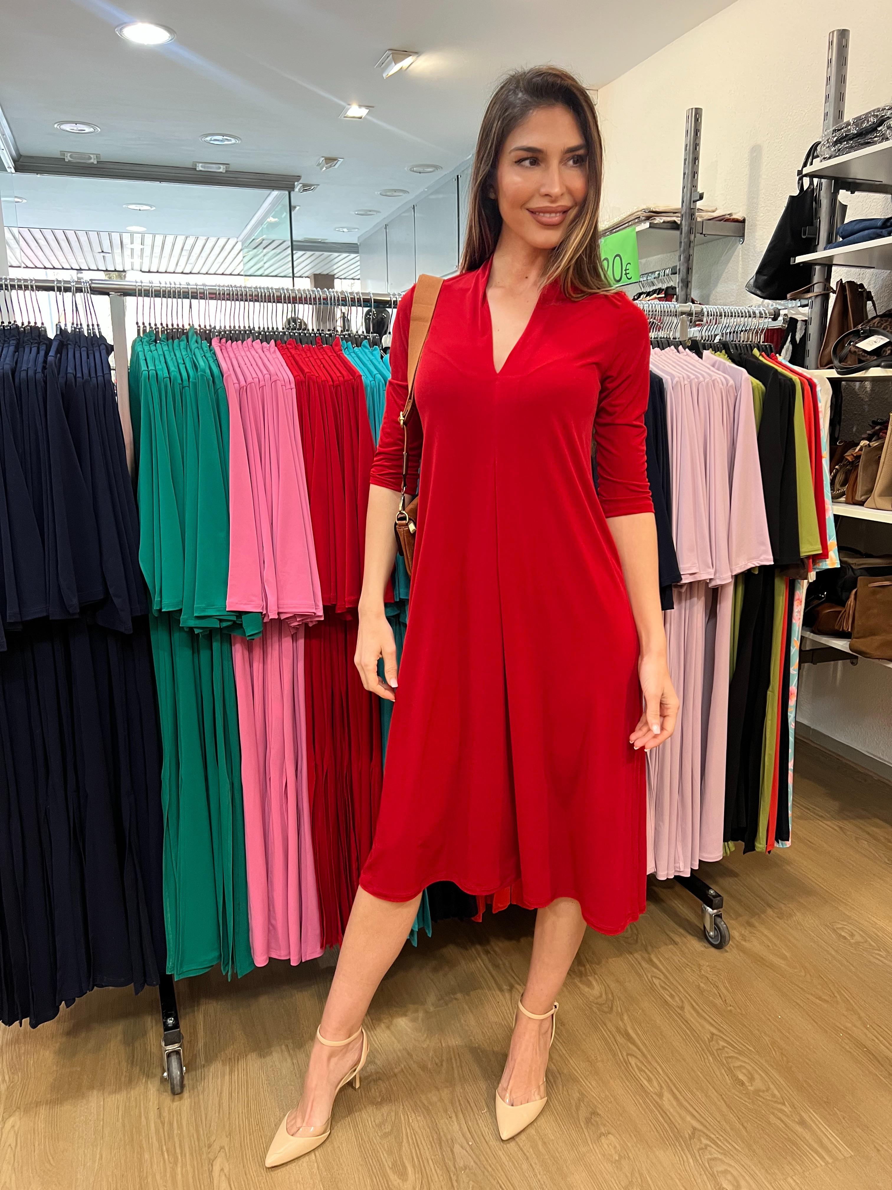 Vestido Midi con pliegue delantero y escote pico liso