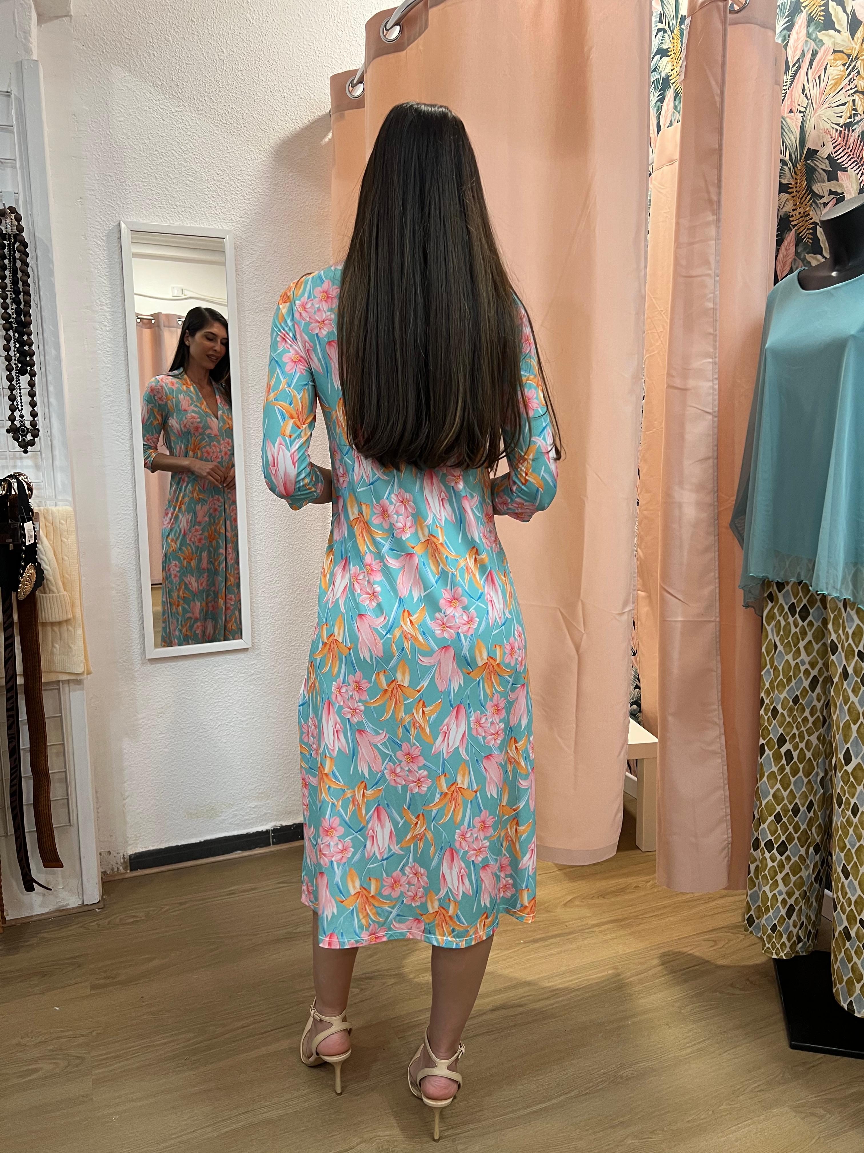 Vestido Midi con pliegue delantero y escote pico estampado