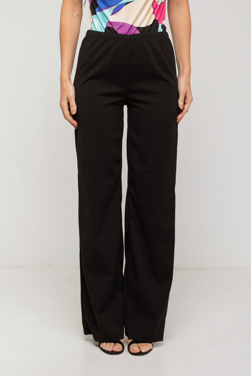Pantalón recto de neocrepe negro
