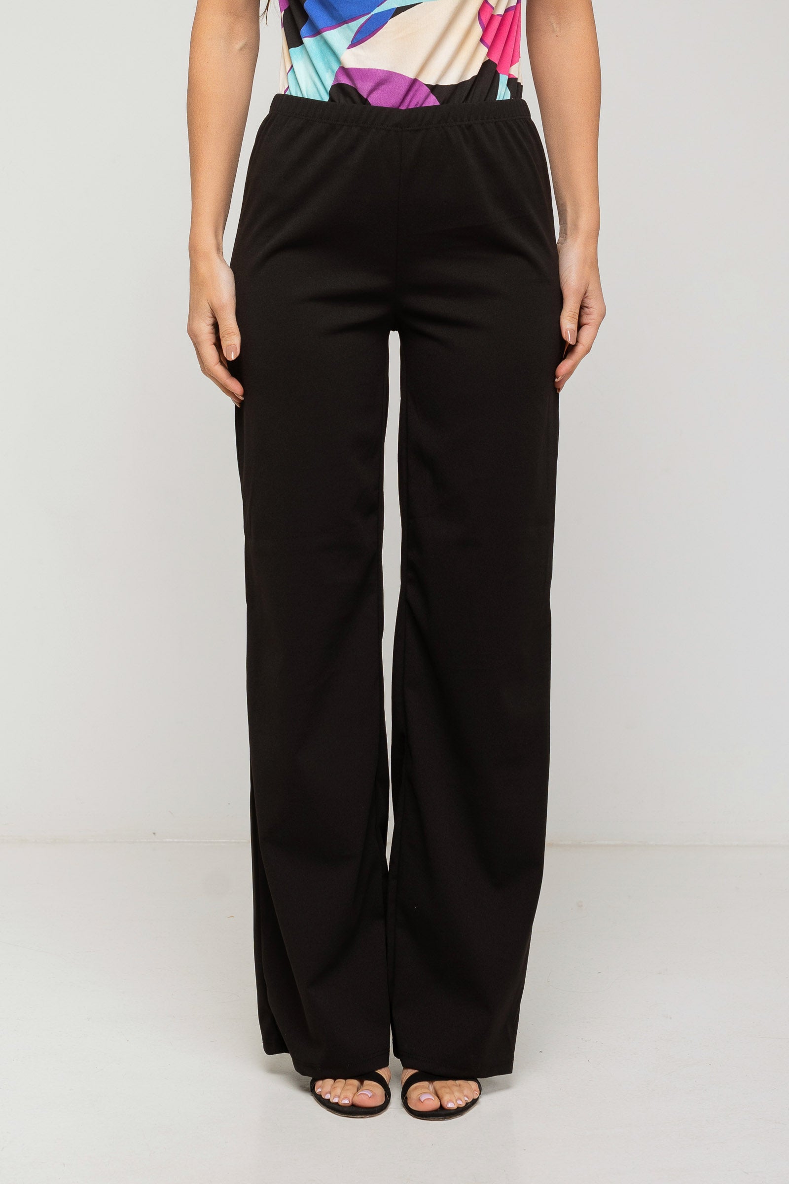 Pantalón recto de neocrepe negro