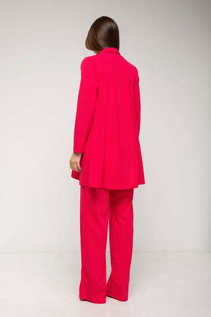 Traje de pantalón recto y chaqueta abierta 3/4 fuxia