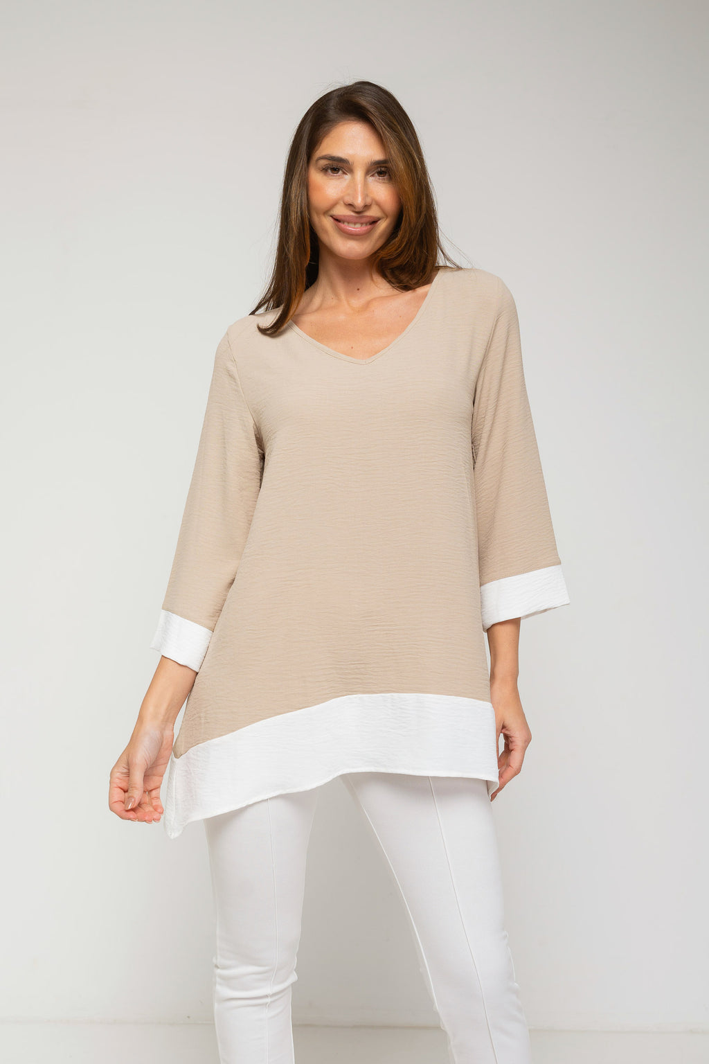 Blusa mujer con bajo y puños en contraste 2