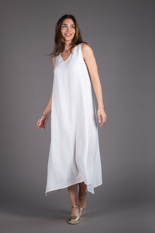 Vestido de tirantes en simil lino blanco