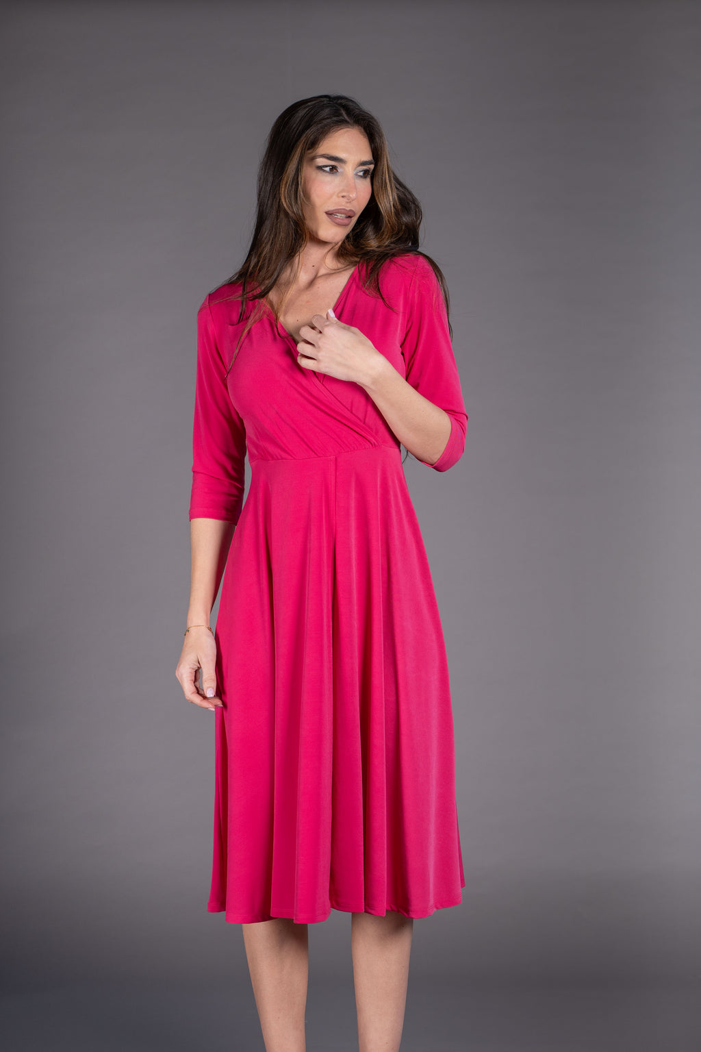 Vestido midi abertura delantera liso fresa