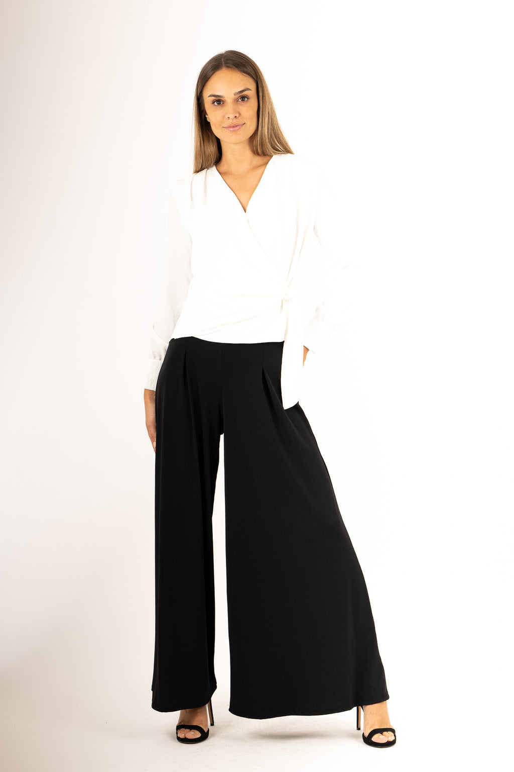 Pantalón palazzo con goma en la cintura negro