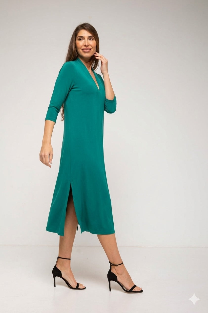 Vestido Midi con pliegue delantero y escote pico liso