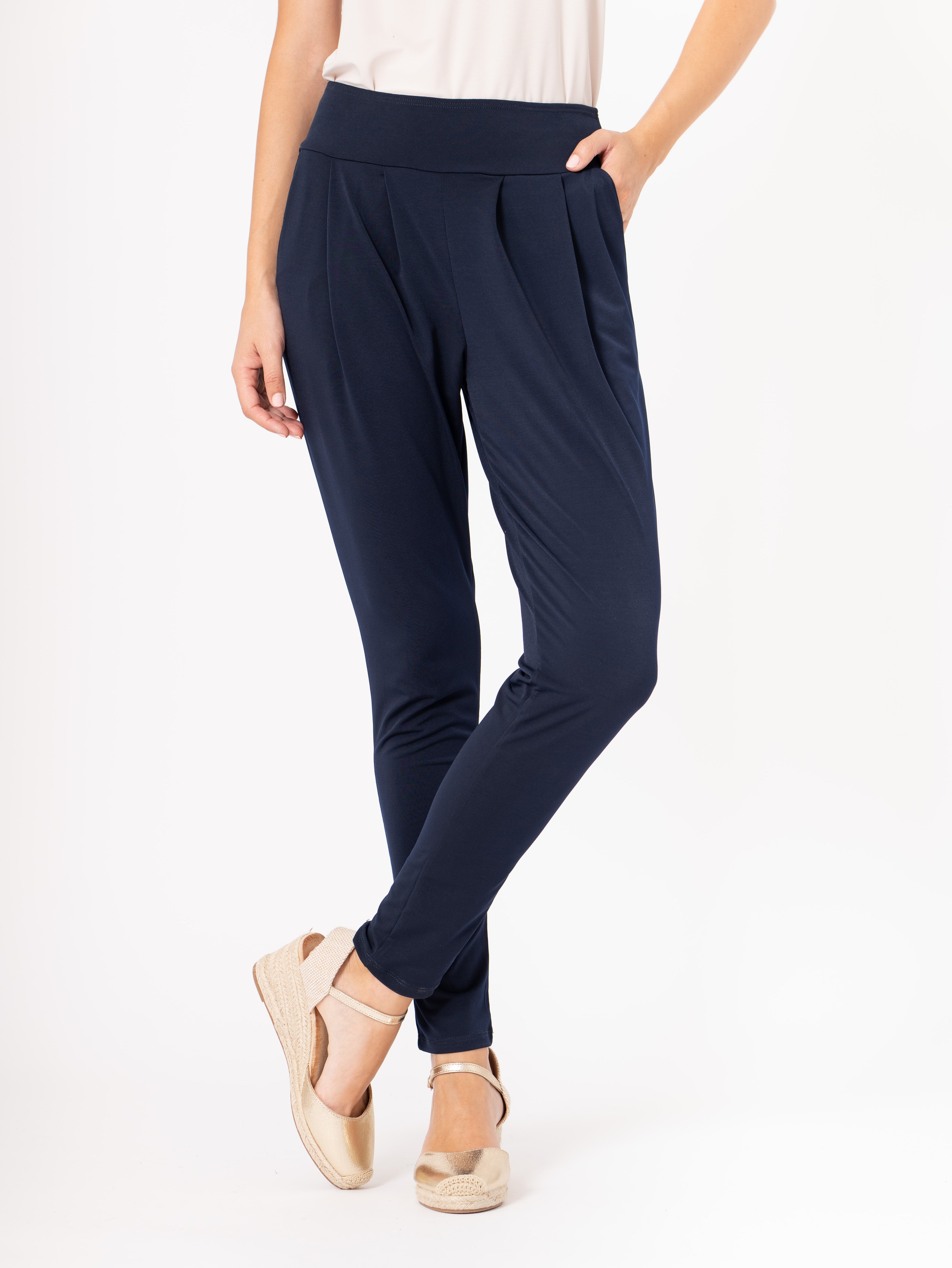 Pantalón de licra fría con pinzas